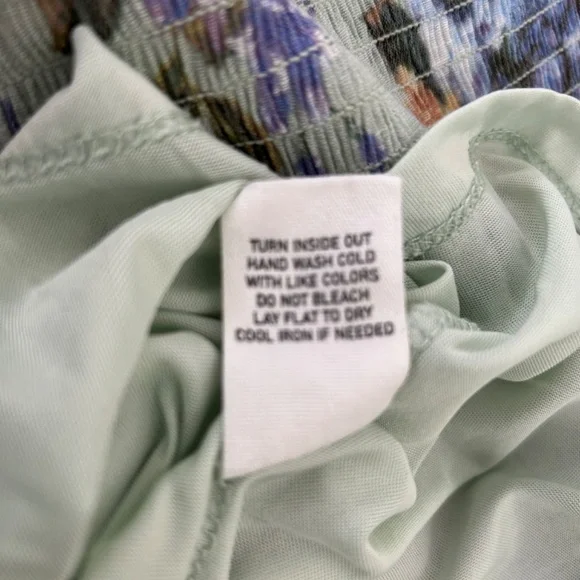 August Sky Floral Empire Waist Flutter Sleeve Smocked Bodice Tiered Maxi Size M - Picture 6 of 8